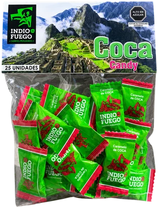 Bolsa transparente con 25 caramelos de coca